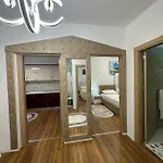 Cosy 2br Near Airport - Self Check-in 24hr