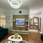 Cosy 2br Near Airport - Self Check-in 24hr