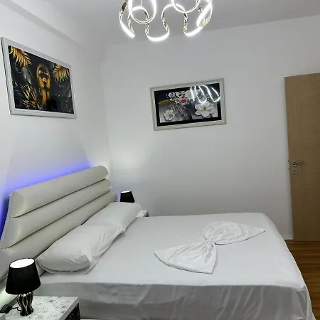 Cosy 2br Near Airport - Self Check-in 24hr Apartamento