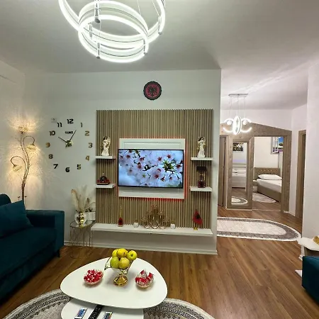 Cosy 2br Near Airport - Self Check-in 24hr