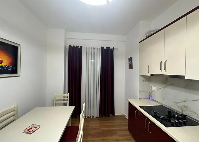 Apartment Cosy 2br Near Airport - Self Check-in 24hr Tirana