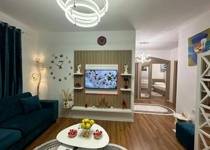 Cosy 2br Near Airport - Self Check-in 24hr